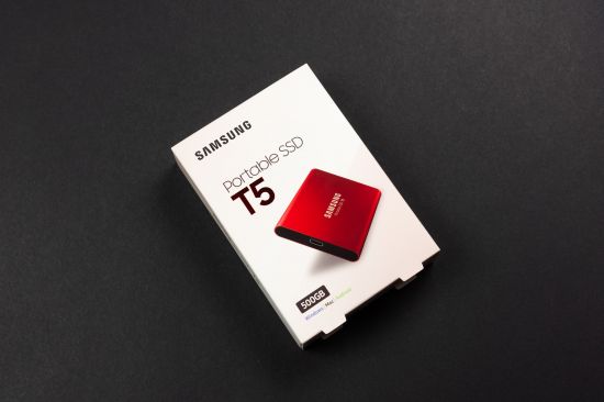 Samsung Portable SSD T5 krabička